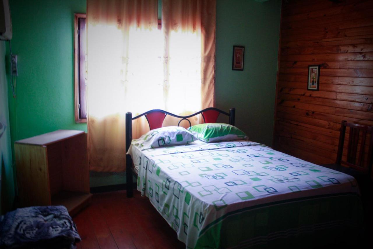Hostel Haus Puerto Iguazu Exterior photo
