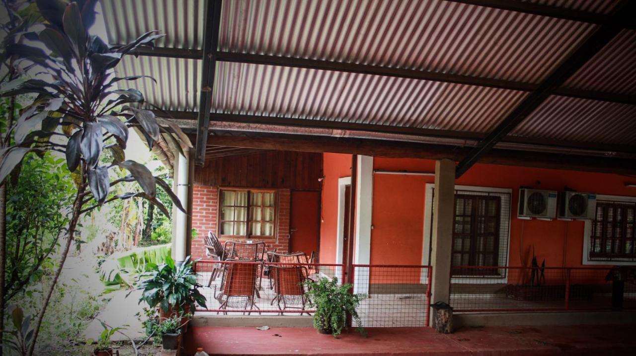 Hostel Haus Puerto Iguazu Exterior photo